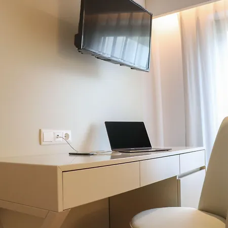 Hotel Travel Park 3*