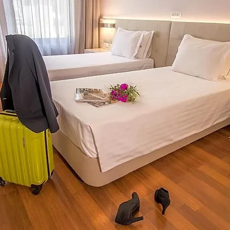 Travel Park Hotel 3*