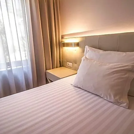 Hotel Travel Park 3*