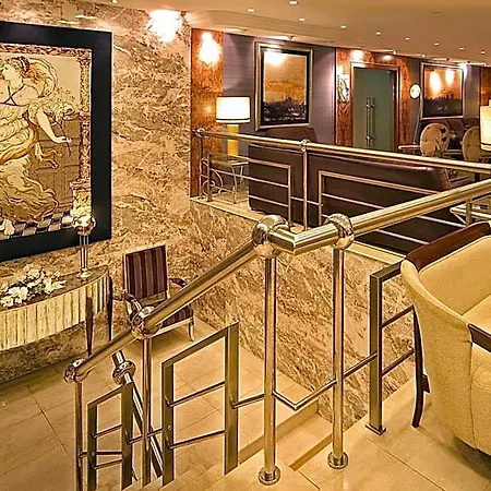 Travel Park Hotel
