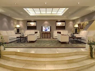 فندق Travel Park 3*