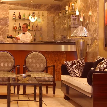 Travel Park Hotel