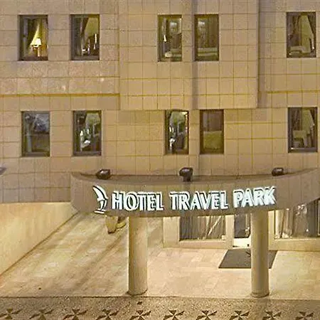 Отель Travel Park